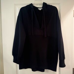 Time and Tru Women's Black V-Neck Sweater